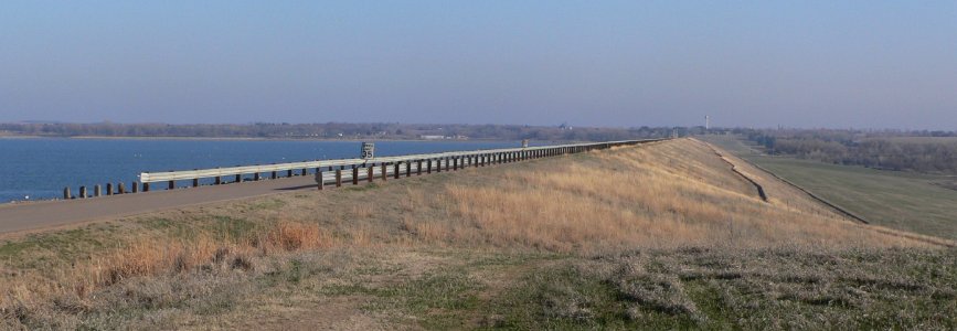 Harlan County Dam from SSE 1