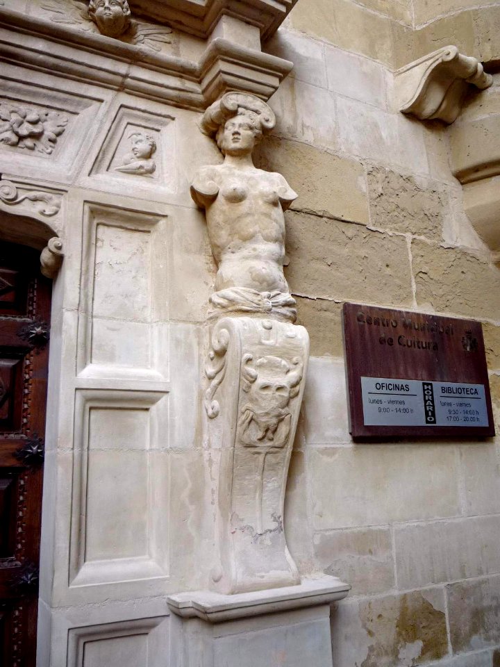 Haro - Centro Municipal de Cultura (Palacio de Bendaña o Paternina) 8