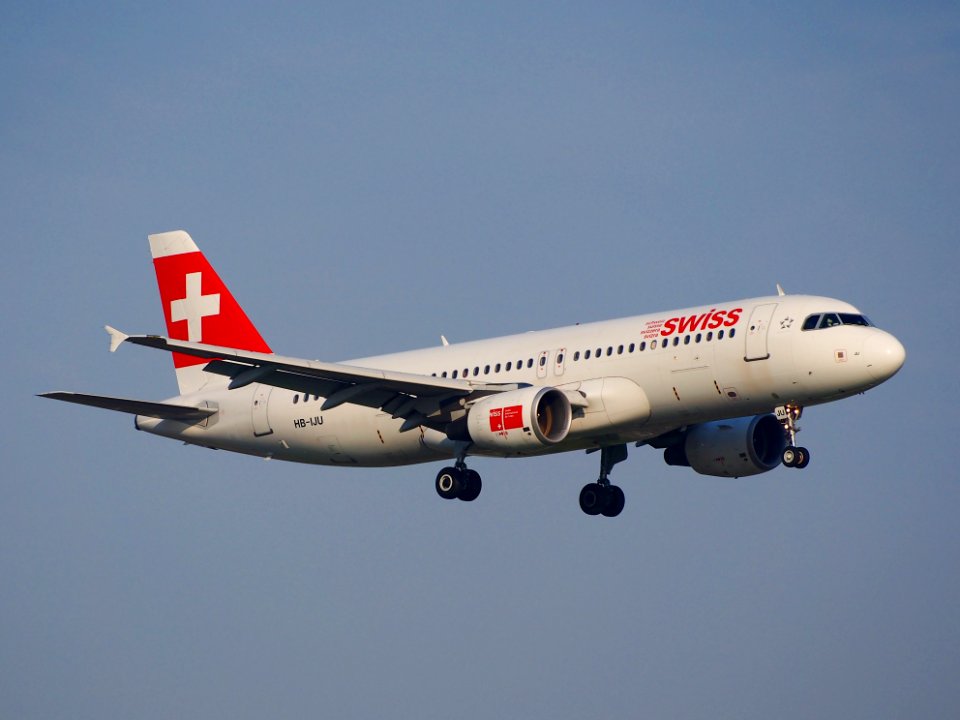 HB-IJU landing at Schiphol (AMS - EHAM), The Netherlands, pic1