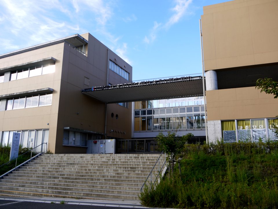 Haruhino school entrance