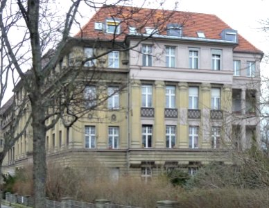 Hohenzollerndamm 81