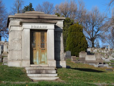 Homann mausoleum, South Side Cemetery, 2020-12-10, 01