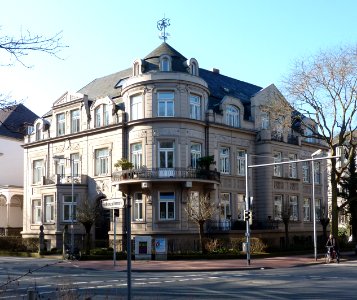 Hohenzollernstraße 46