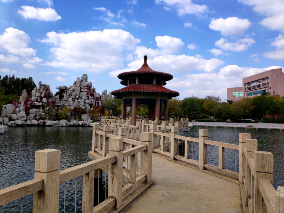 Hongde Lake 04