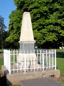 Homblières (Aisne) monument aux morts 1870
