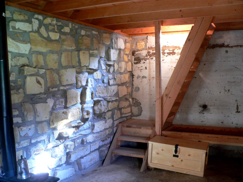 Home on the Range cabin interior NE corner 1