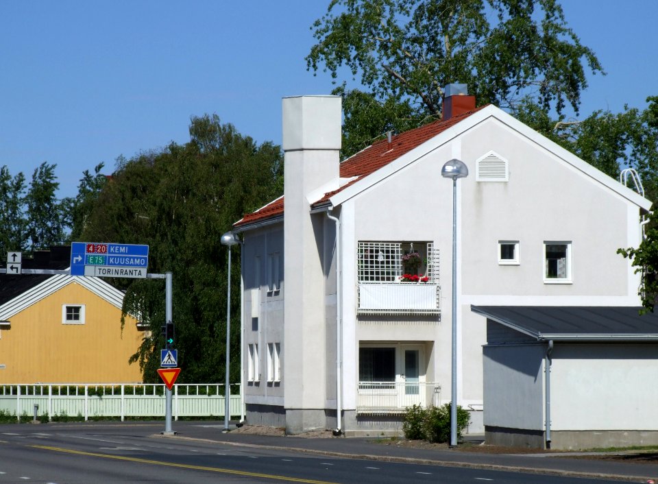 Heinätori Parish Centre Oulu 20060618 02