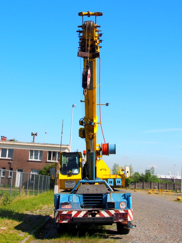 Gottwald crane (1987) Port of Antwerp, pic2
