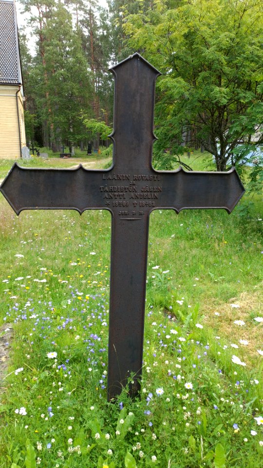 Grave cross Antti Andelin