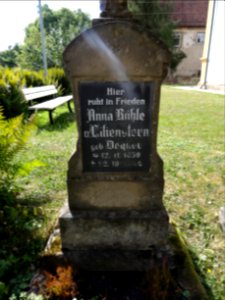 Grave stone church Bedheim 7