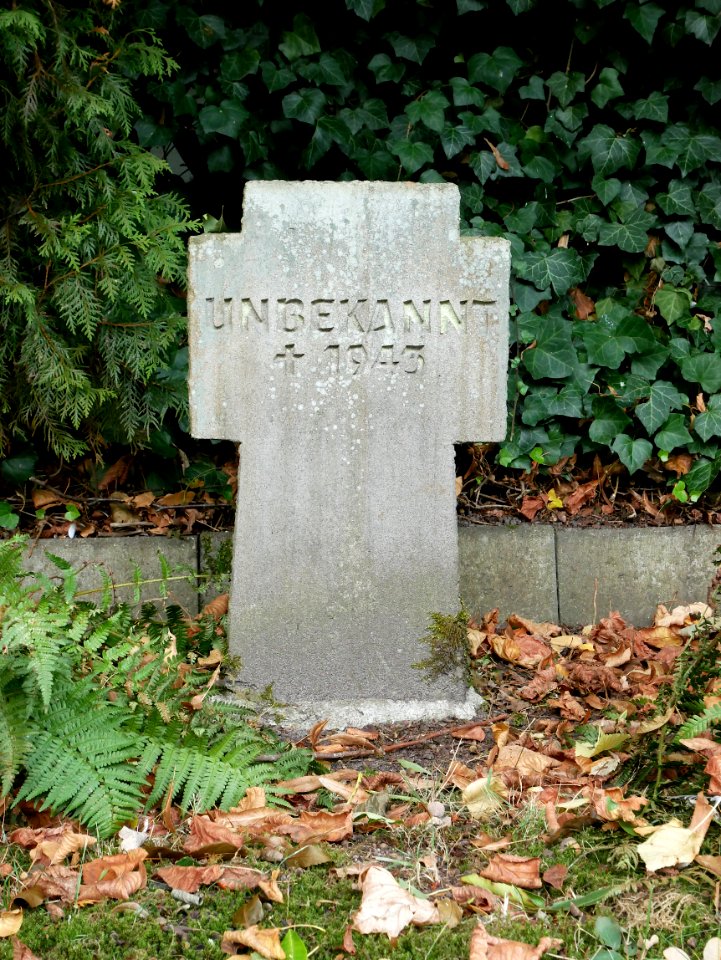 Gravestone of unknown person I