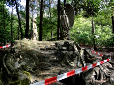 Handel (Gemert-Bakel) Rijksmonument 518085 Processiepark, sculptuur Golgotha