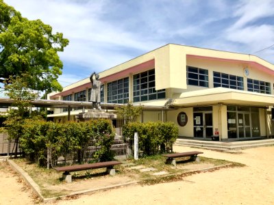 Hekinan-City-Washizuka-Elementary-School-1