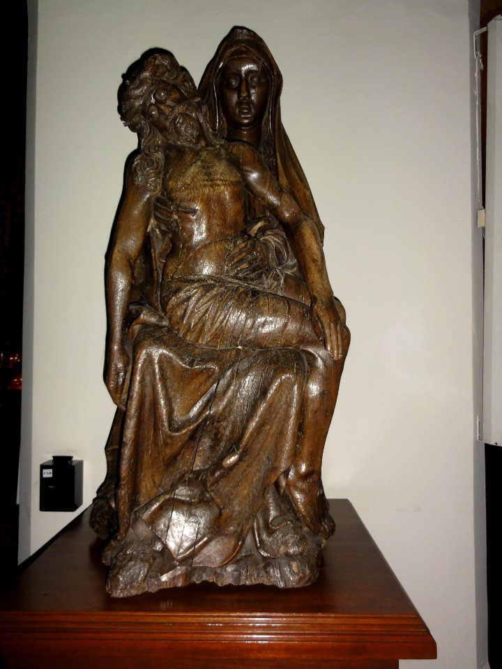 Handel (Gemert-Bakel) Kerk OLV ten Hemelopneming houten pieta