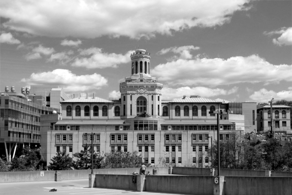 Hamerschlag Hall, Carnegie Mellon University, 2021-05-10, 02, bw