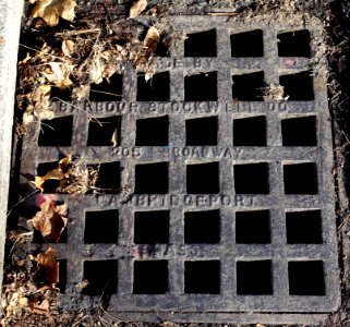 Grate, made by Barbour Stockwell Co, 205 Broadway, Cambridgeport Mass - Arlington, MA - DSC03728