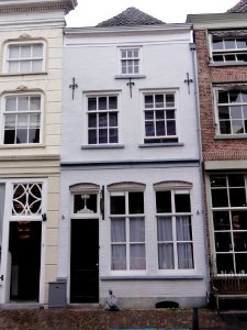 Grave Rijksmonument 17303 Rogstraat 33