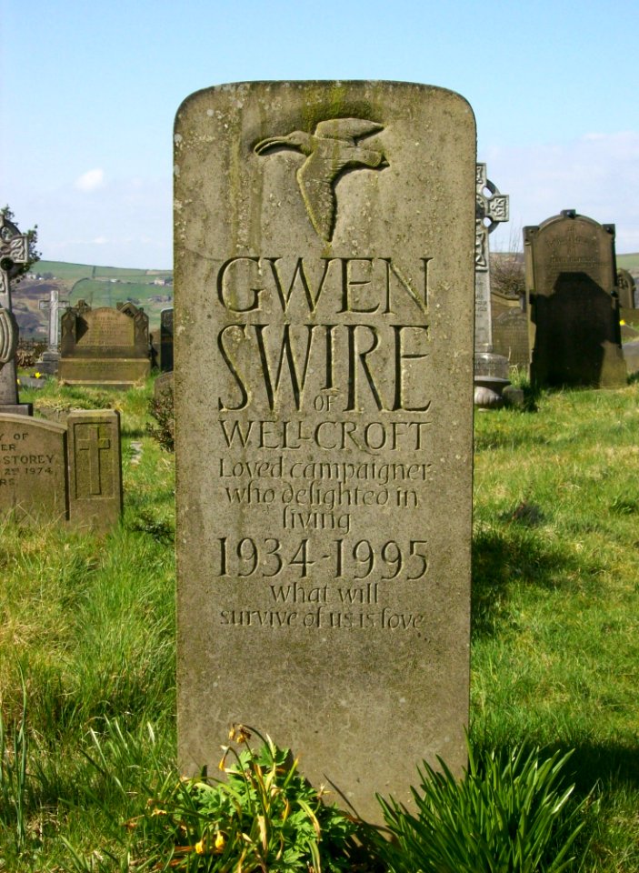 Grave of Gwen Swire, Friarmere
