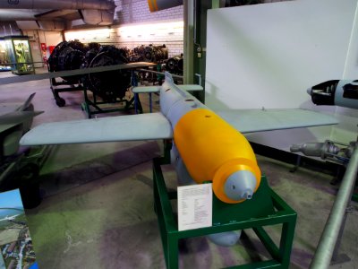 Henschel Hs 293 V4 pic1