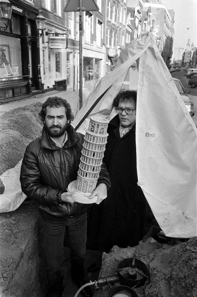 Henk Spaan en Harry Vermeegen maken TV-programma bij de VARA, genaamd Pisa, Bestanddeelnr 931-8960
