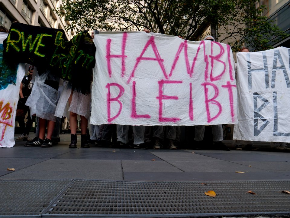 Hambach Forest solidarity protest in front of RWE office in Berlin at 17th of September 2018 06