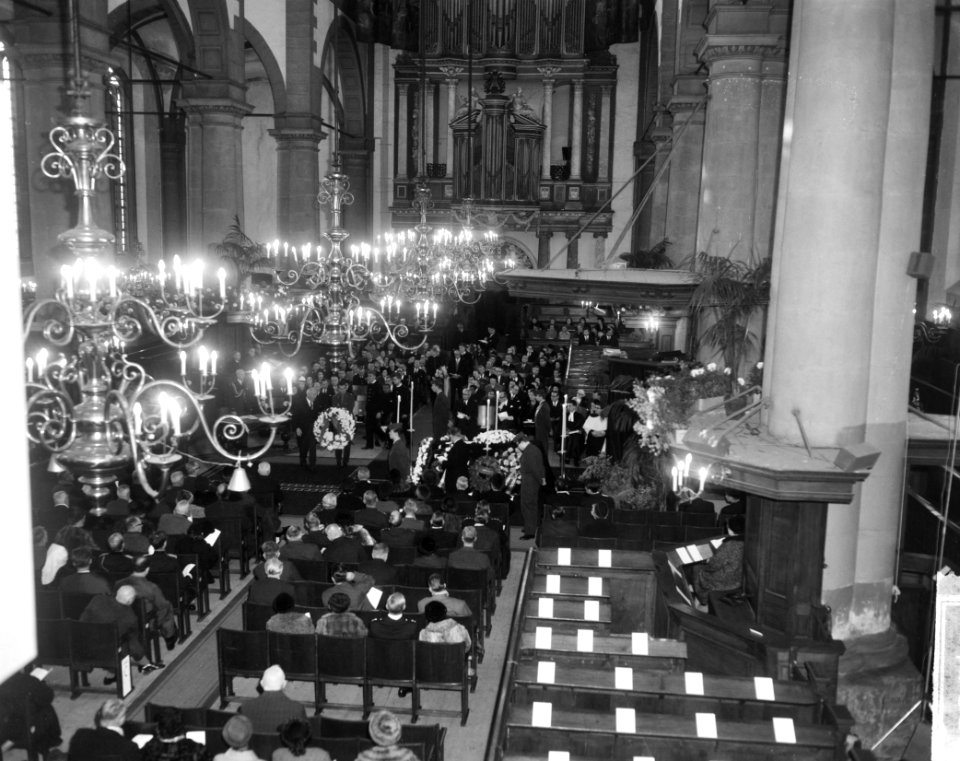 Herdenkingsplechtigheid van de geallieerde gevallenen in Westerkerk te Amsterdam, Bestanddeelnr 917-1088