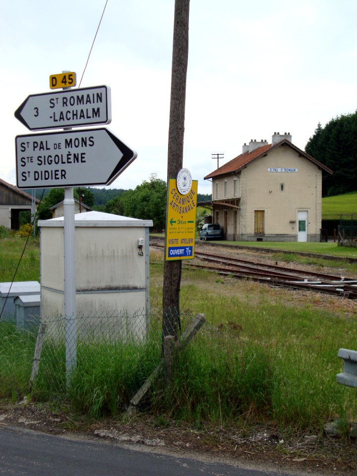 Lichemialle (Haute-Loire, Fr) gare St.Pal-de-Mons - St.Romain-Lachalm