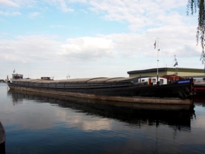 Leonardus, ENI 02100641 at the Neptunushaven, Port of Amsterdam