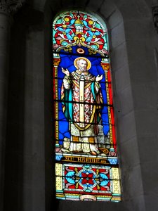 Les Ormes (Vienne) église, vitrail 08