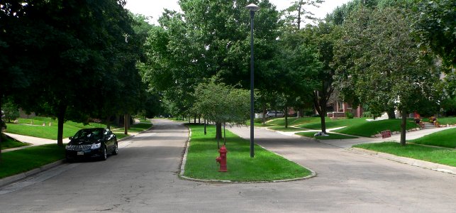 Lincoln, Nebraska Bradfield Dr N of Wendover Ave 1