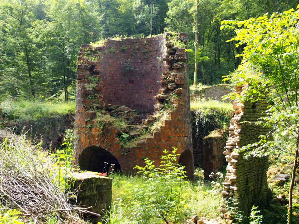 Le haut-fourneau du Dorlon pic-011