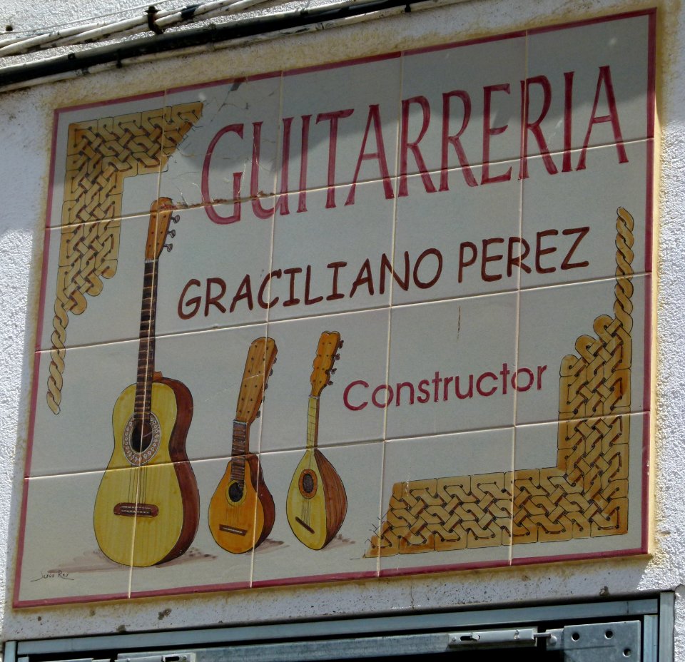 Le fabricant de guitare à Cordoue