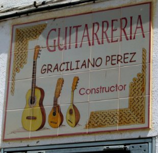 Le fabricant de guitare à Cordoue