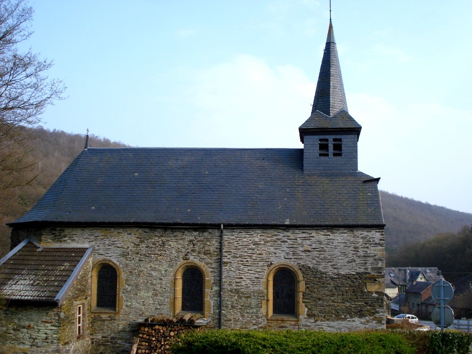 Linchamps (Ardennes) église 03