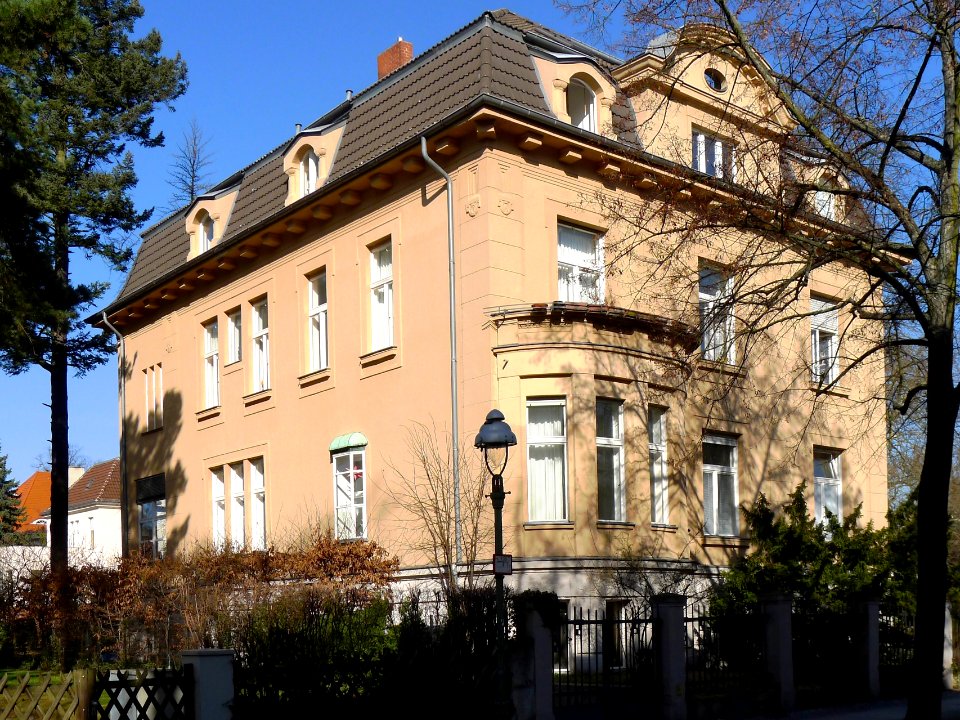 Lindenallee 20 (Berlin-Westend)