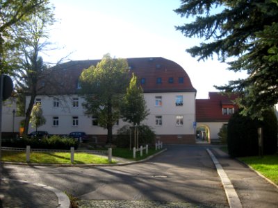 Lindenhain 2, 4