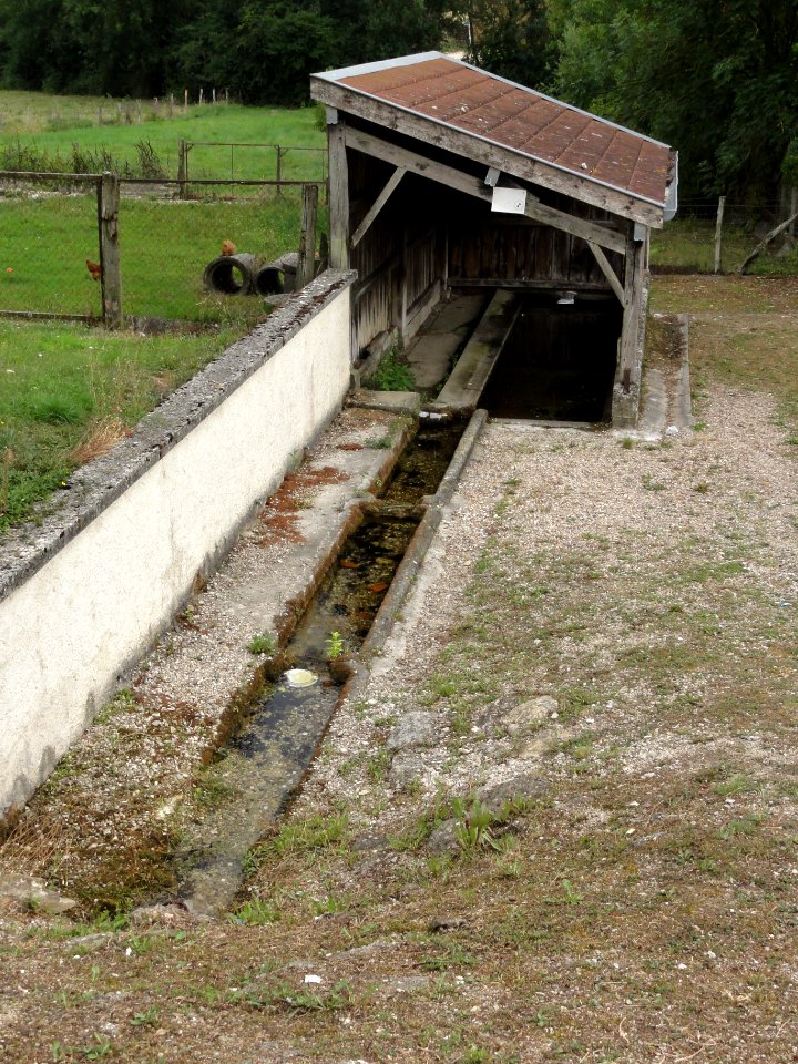 Lempire-aux-Bois (Meuse) lavoir
