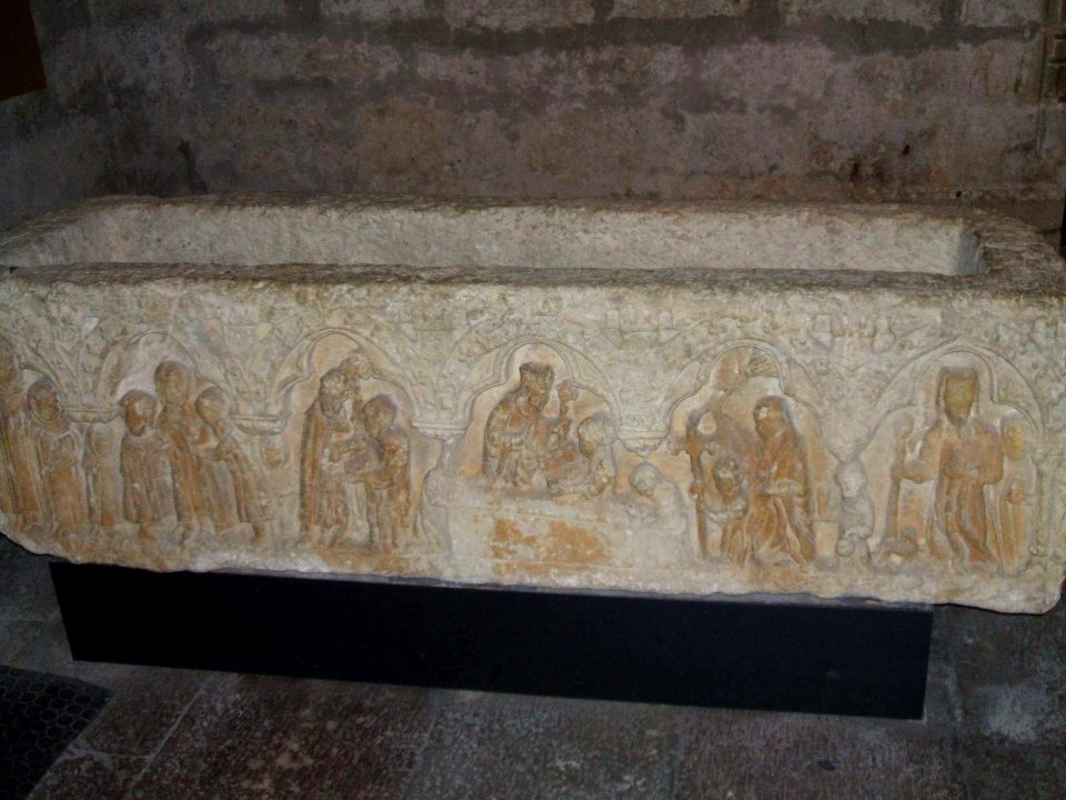 León - Convento-Parador de San Marcos, sala del claustro 2