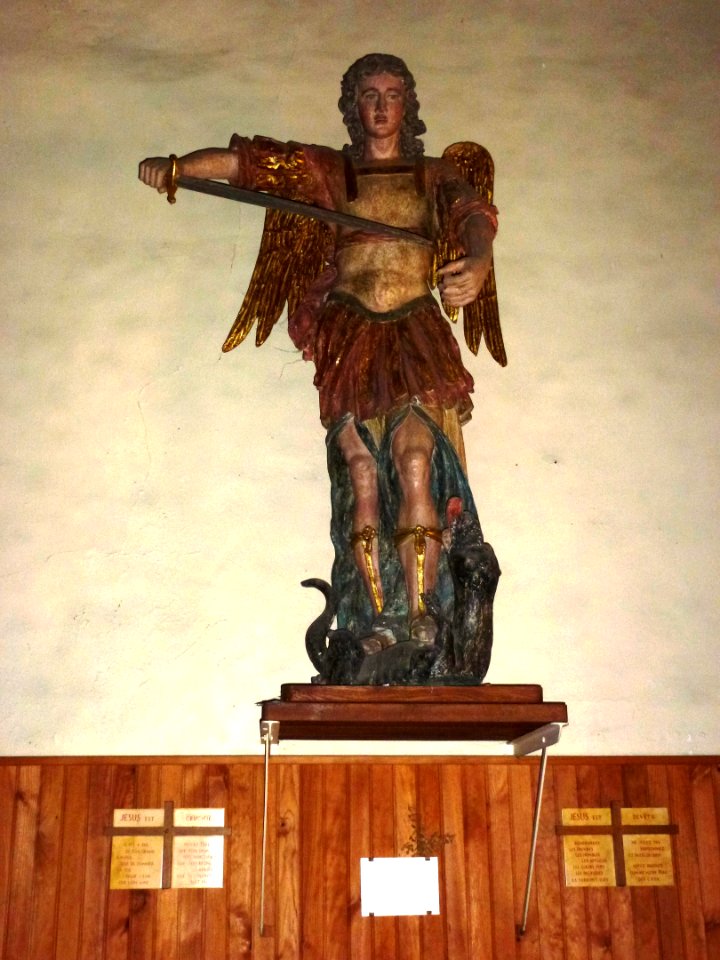 La Ferrière-sur-Risle (Eure, Fr) église Saint-Georges, statue Saint-Georges et le dragon