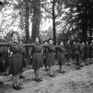 Leger, opleidingen, militairen, vrouwen, Bestanddeelnr 900-6744