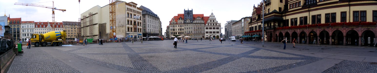 Leipzig Markt Panorama im Juli 2003