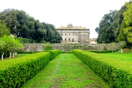 Lawn view - Castello Ruspoli - Vignanello, Italy - DSC02818