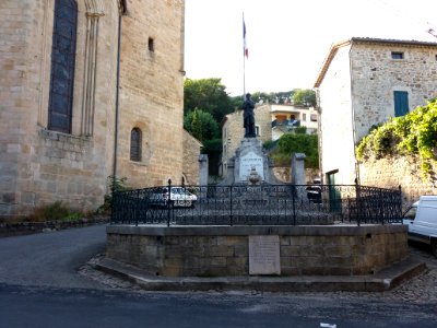 Largentière - Monument aux morts - Face