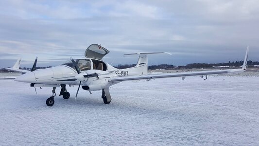 Aircraft transport flight