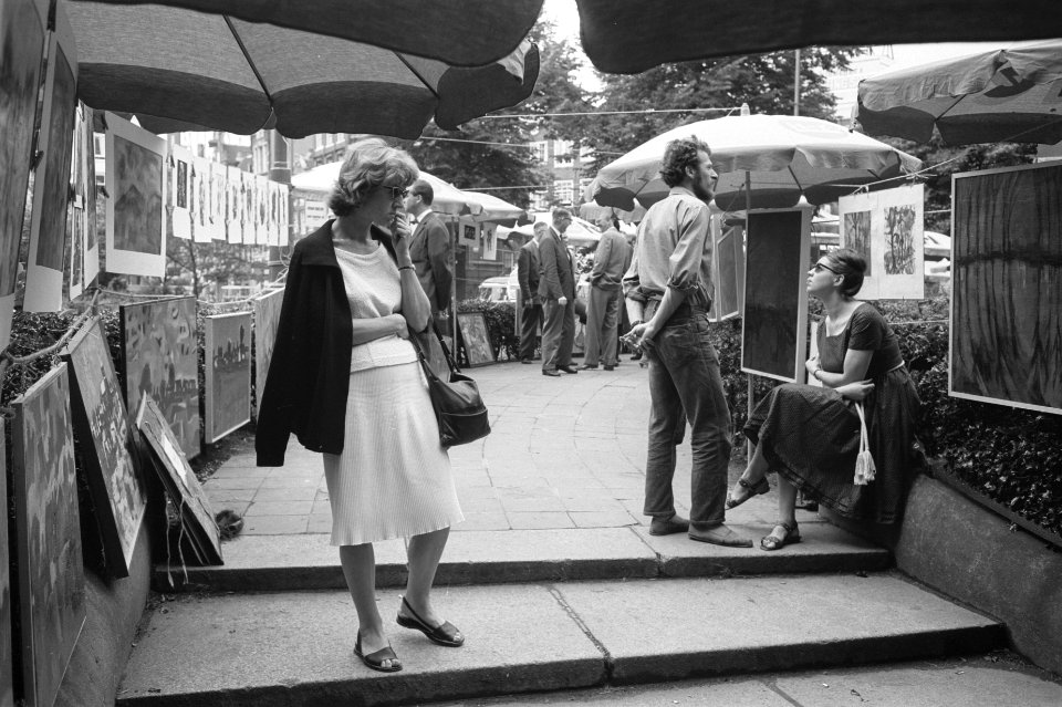 Kunstmarkt op het Rembrandtplein, Bestanddeelnr 912-6929
