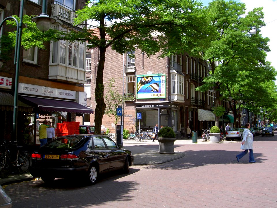 Launderette Wasserette en banketbakker, Cornelis Schuytstraat hoek Valeriusstraat