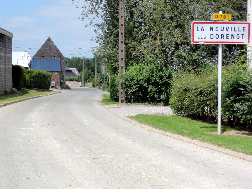 La Neuville-lès-Dorengt (Aisne) city limit sign