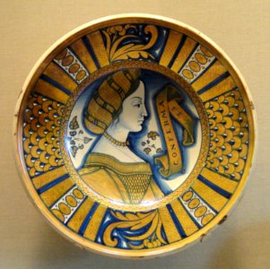 Large dish with profile bust of a woman, Central Italian (Deruta), c. 1515-1540, maiolica - National Gallery of Art, Washington - DSC09837