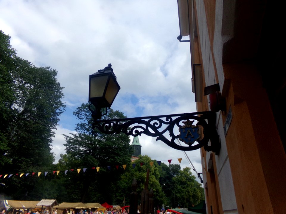 Lamp with Turku's insignia on the old city hall