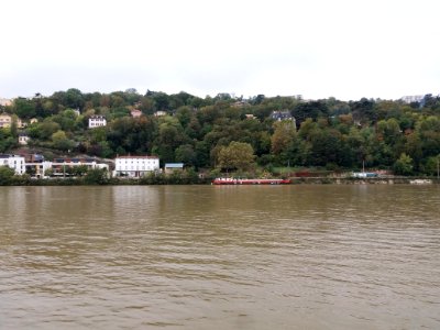 La Mulatière - Quai Jean-Jacques Rousseau, depuis le quai Rambaud